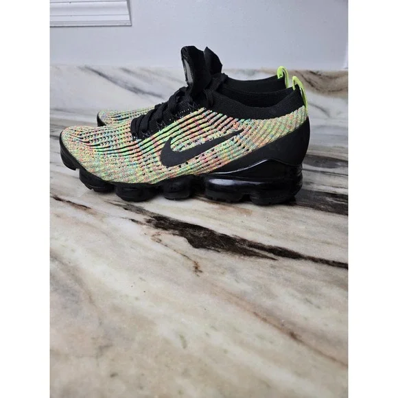 Nike Air VaporMax Flyknit 3 Multi-Color Running Athletic Gym Training Size 9.5